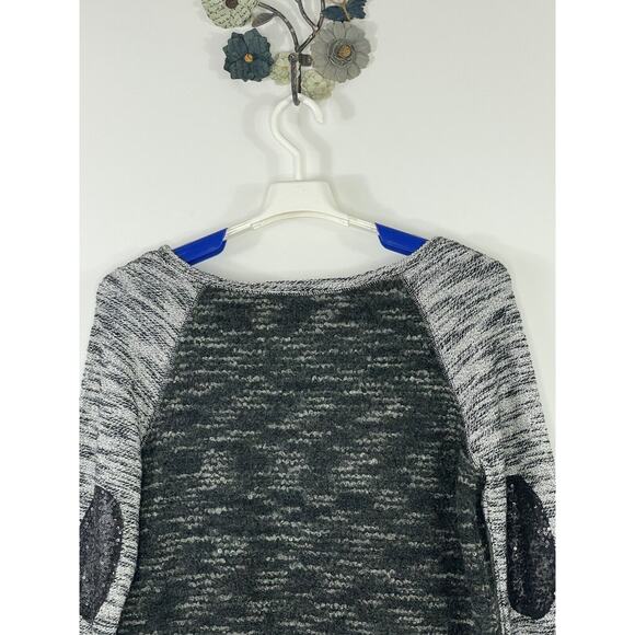Miss Me Pullover Sweater Top Sequins Black Raglan Sleeves Boucle Size Small - Picture 7 of 10